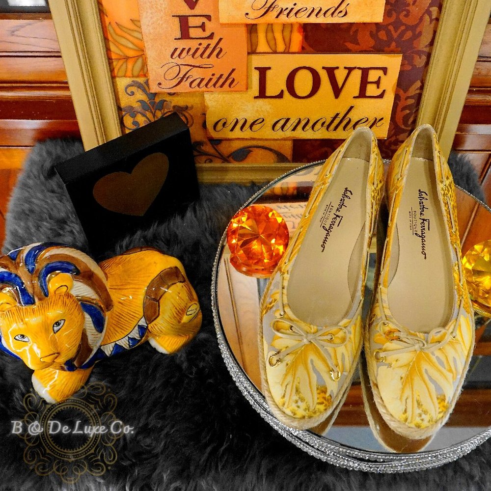 SALVATORE FERRAGAMO Lillers Ananas Fabric/ New Bone Calf